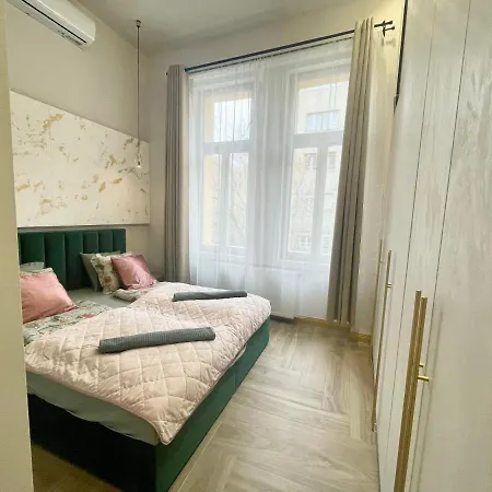 Apartment Logodi #castle #freeparking