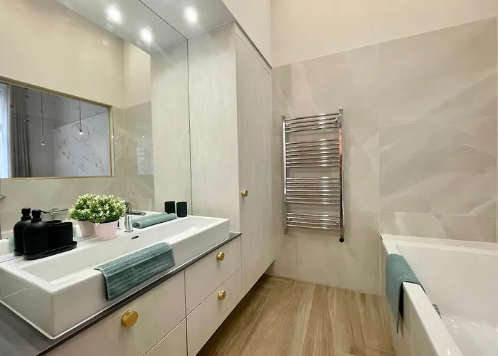 Logodi Castle Hill Apartment I Free Parking I Self Check-In