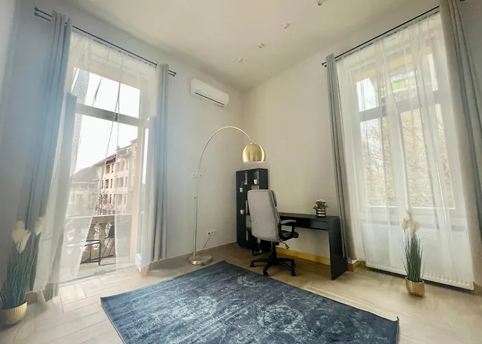 Logodi Castle Hill Apartment I Free Parking I Self Check-In דירה בודפשט