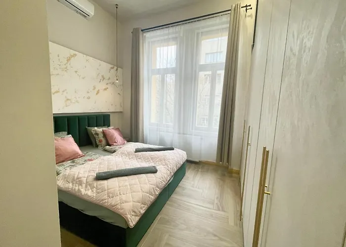 דירה Logodi Castle Hill Apartment I Free Parking I Self Check-In