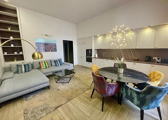 Logodi Castle Hill Apartment I Free Parking I Self Check-In