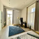 Logodi Castle Hill I Free Parking I Self Check-in