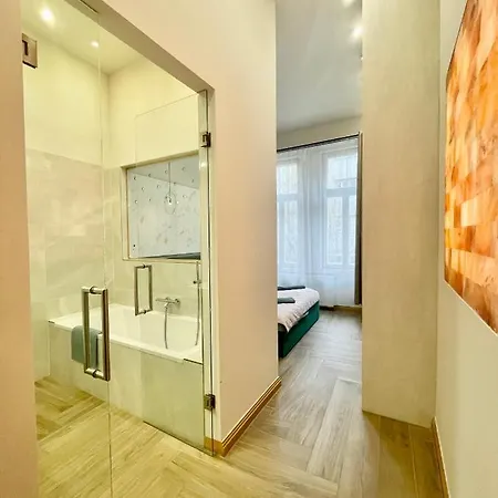 Logodi Castle Hill I 1 Free Parking I Self Check-in Appartement Boedapest