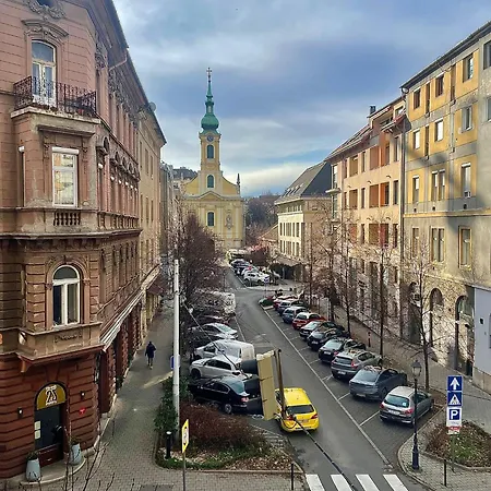 Appartement Logodi Castle Hill I 1 Free Parking I Self Check-in
