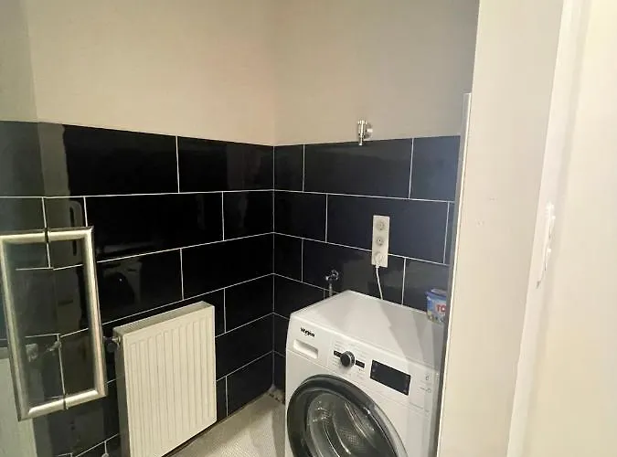 Apartment Logodi Castle Hill I 1 Free Prkng I Self Chkn *