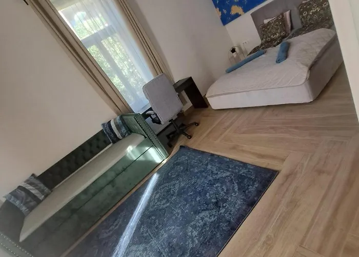 Logodi Castle Hill I 1 Free Prkng I Self Chkn Apartment